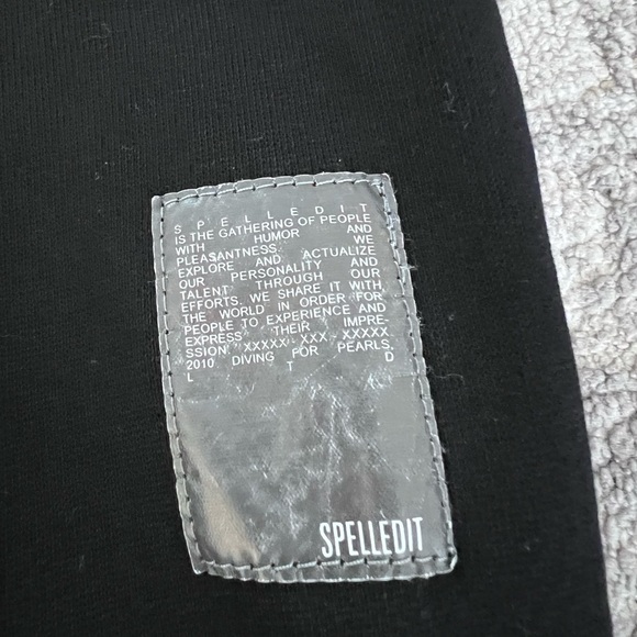 Spelledit black teddy sweater - Picture 4 of 5